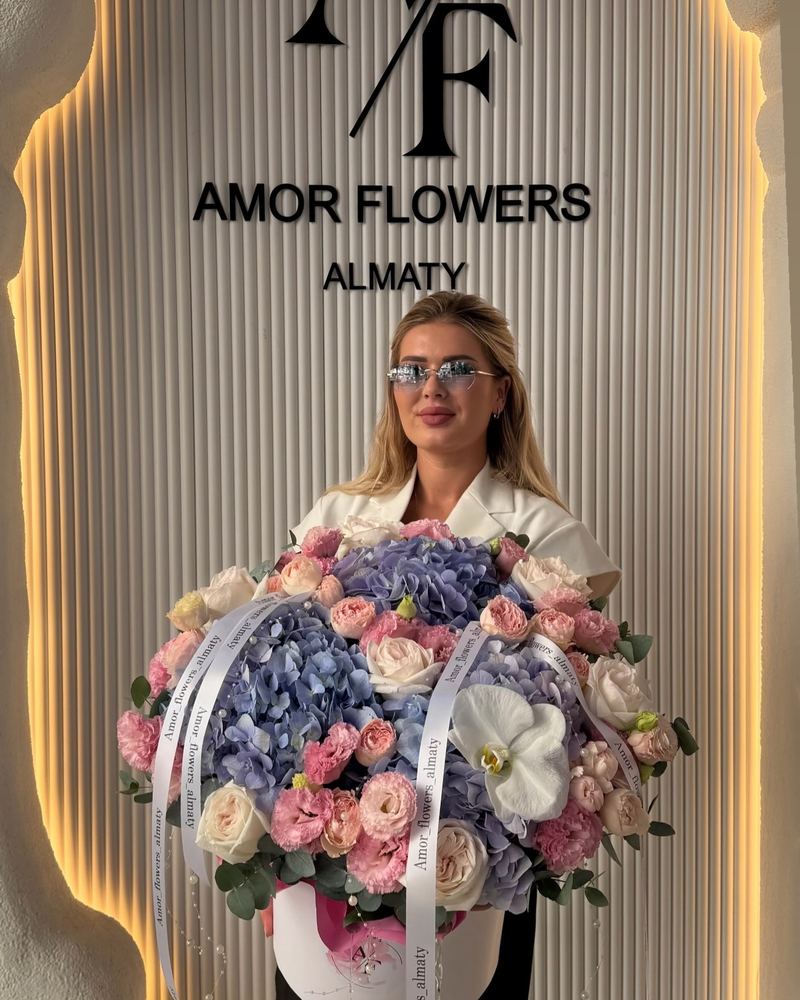 Цветочная шляпная коробка «Amor Elegance №39»