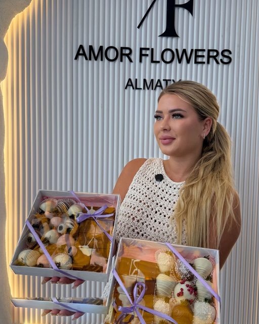 Авторский монобукет «Amor Special №6494»